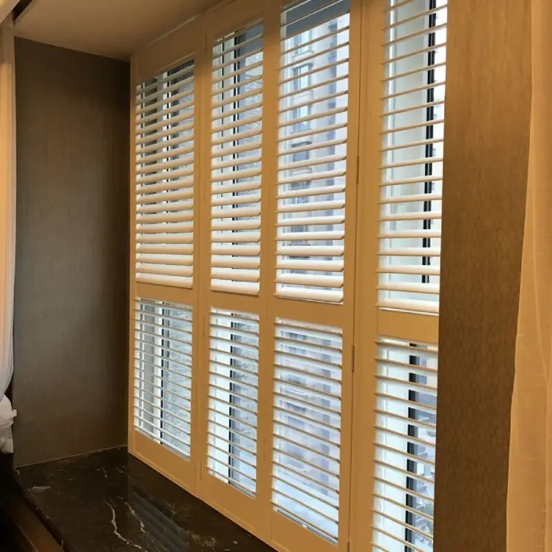 Wood blinds in a Florida home