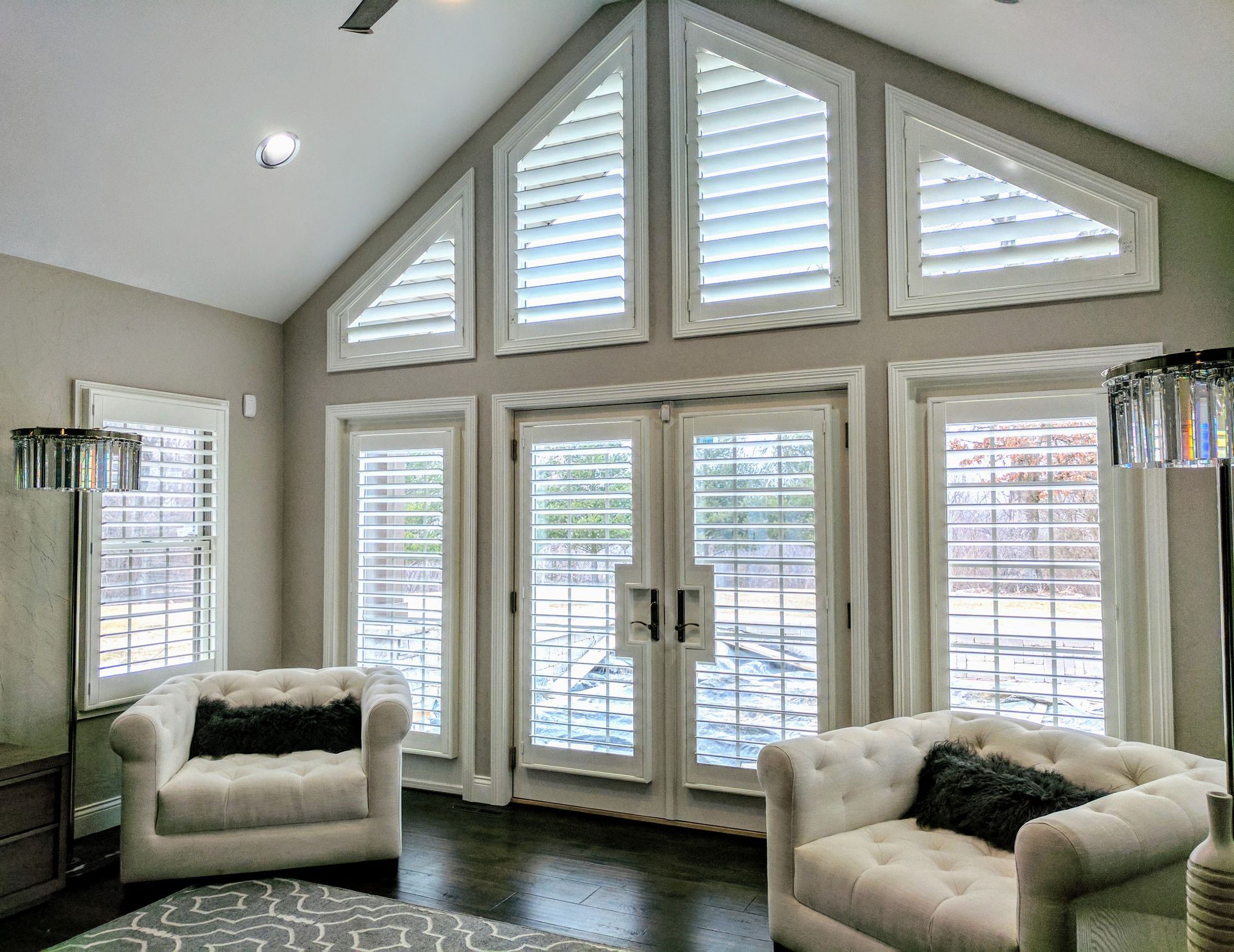 Specialty shape plantation shutters